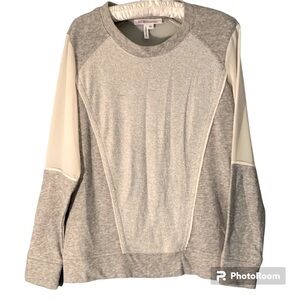 BCBGgeneration size XXS pull over top